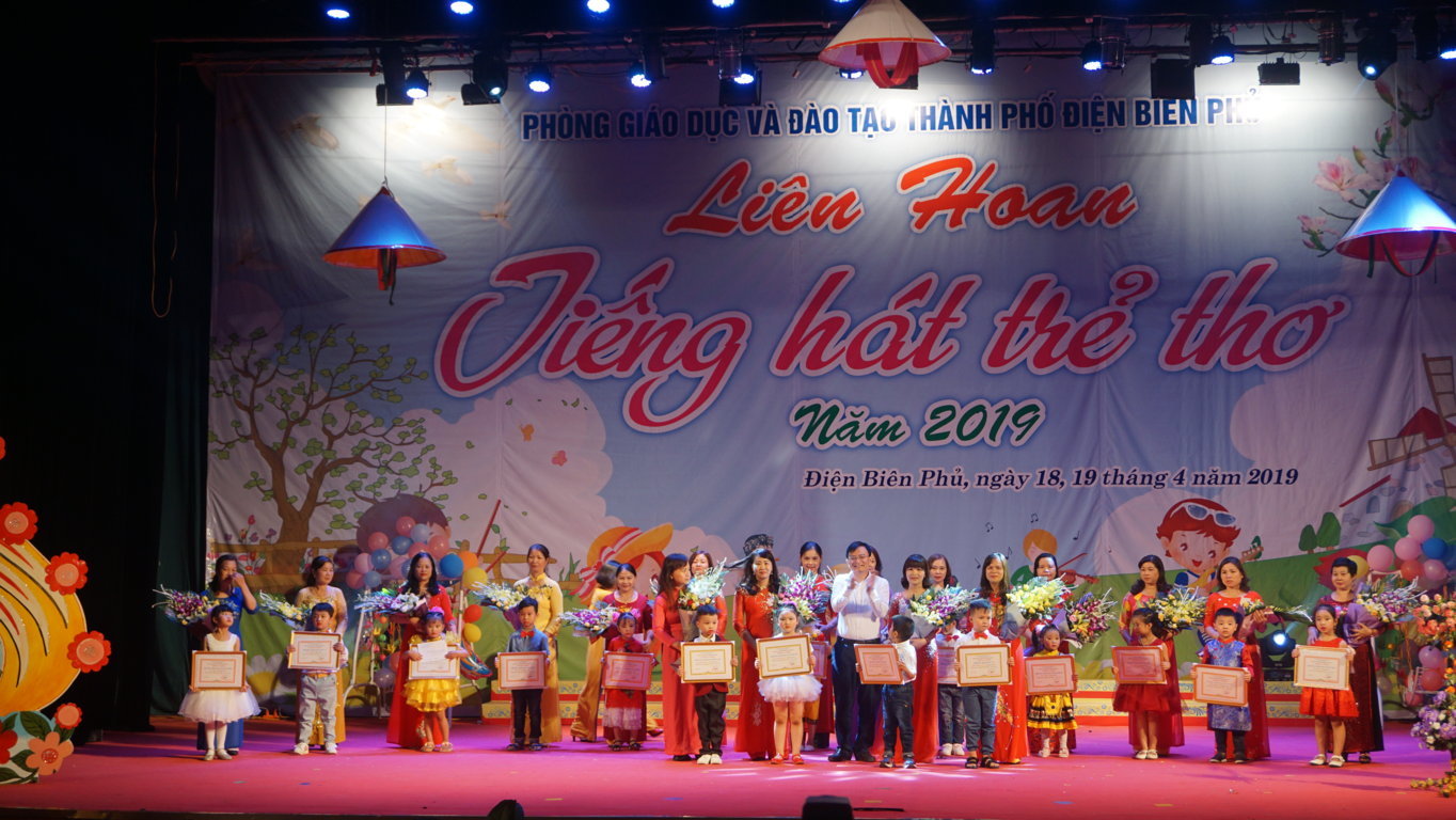 TRƯỜNG MN 20/10 HOÀN THÀNH XUẤT SẮC LIÊN HOAN TIẾNG HÁT TRẺ THƠ CẤP THÀNH PHỐ NĂM 2019