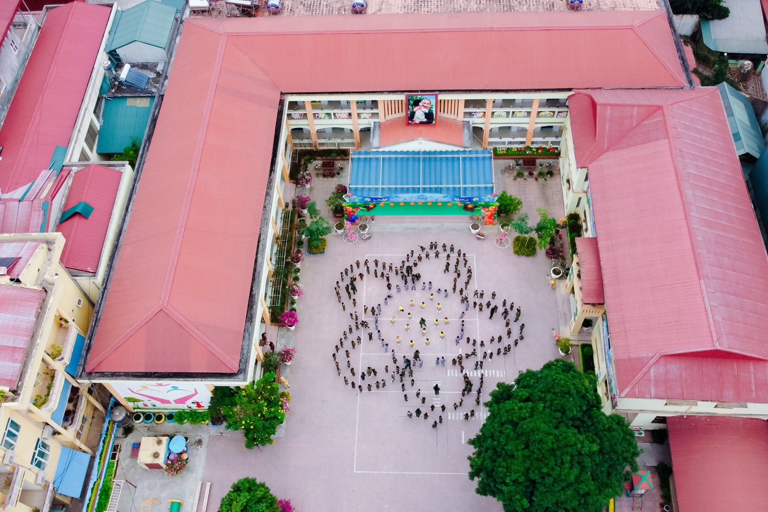 z2239036164872 fd60efad0aea6885ee28d1862d868f45 (1)