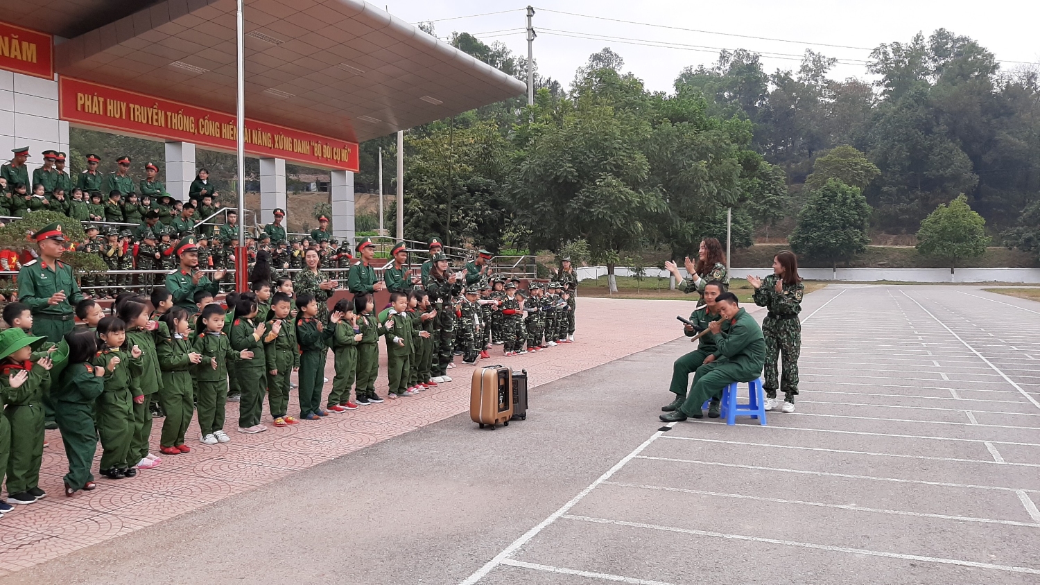 z2240341785878 5b186a856a53b09d3d45c05b64e0aec6