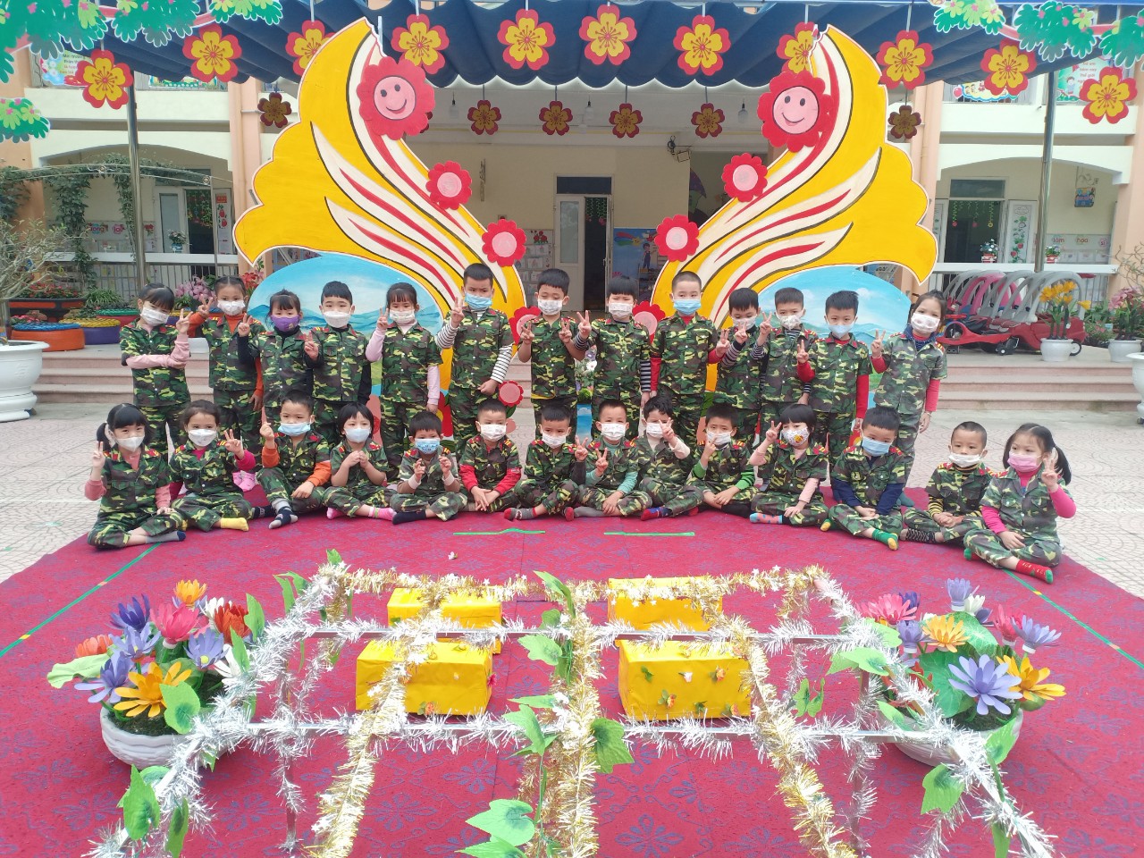 MỘT SỐ HOẠT ĐỘNG Ở TRƯỜNG MẦM NON 20/10  CHÀO MỪNG NGÀY 22/12