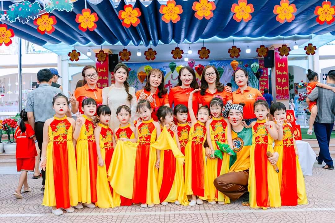 5d17e63ca74773192a56