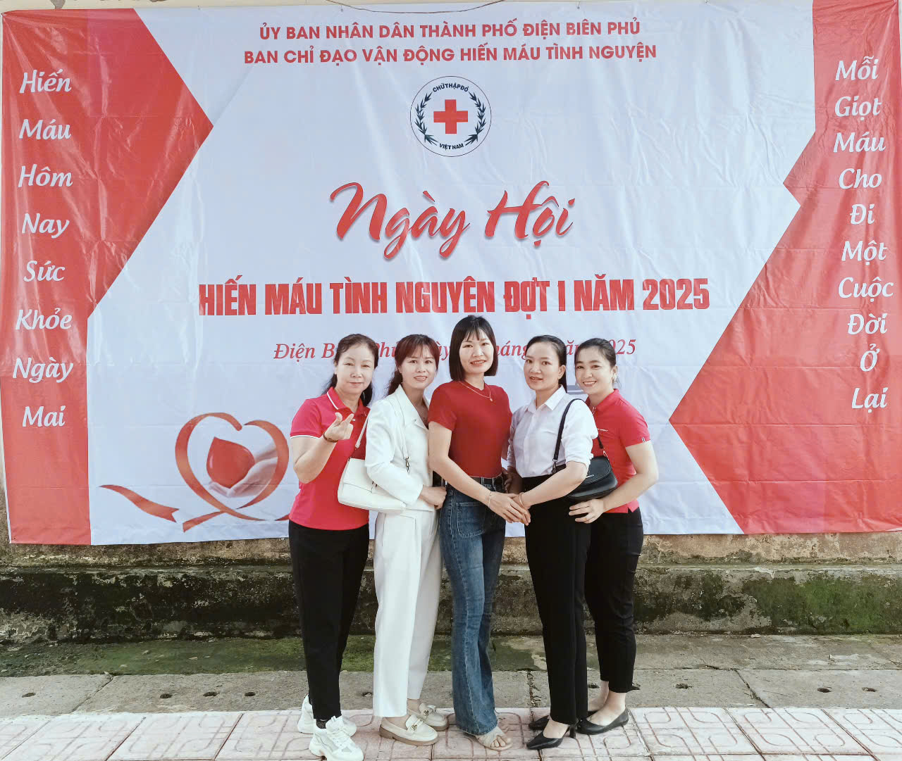 TRƯỜNG MẦM NON 20/10 TÍCH CỰC THAM GIA  “NGÀY HỘI HIẾN MÁU TÌNH NGUYỆN ĐỢT 1 NĂM 2025”